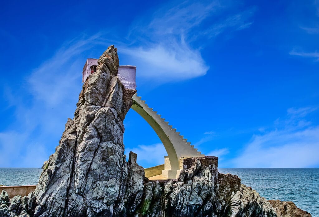 Platform Off Coast Of Mexico Used By Cliff Divers